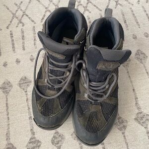 Helly Hansen Black and Gray Men's Boots